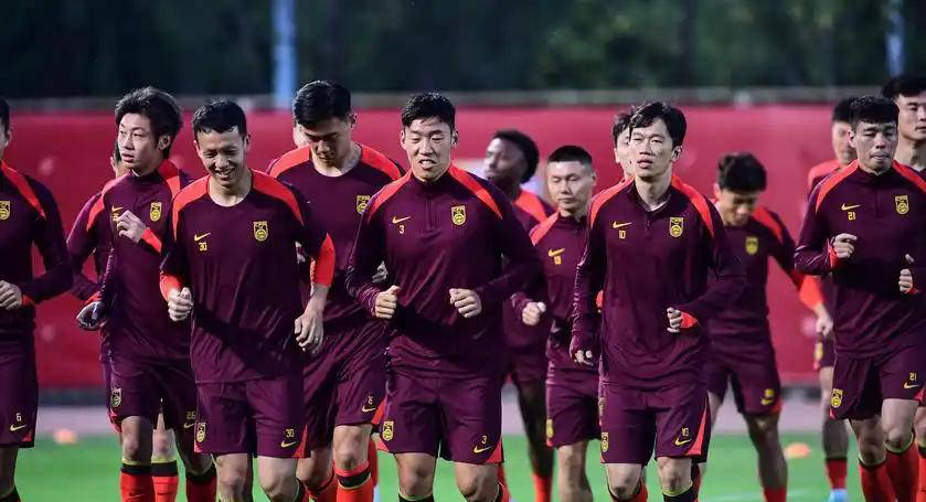 米兰体育:老将蒿俊闵转型教练“误人子弟”，球迷：别毁了中国足球的未来！的简单介绍