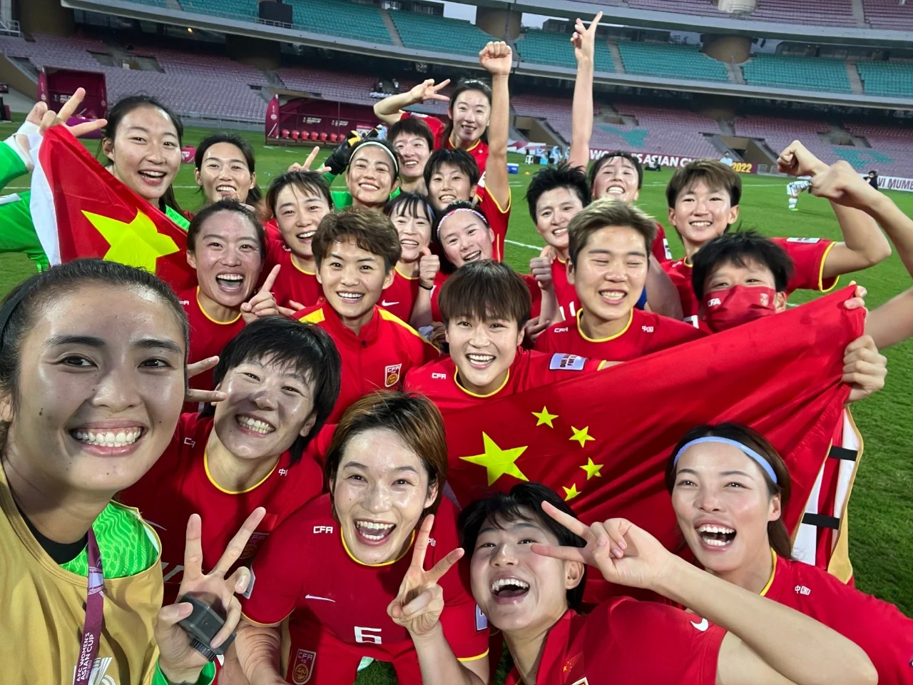 米兰体育：中国女篮出征国际赛，铿锵玫瑰绽放光芒