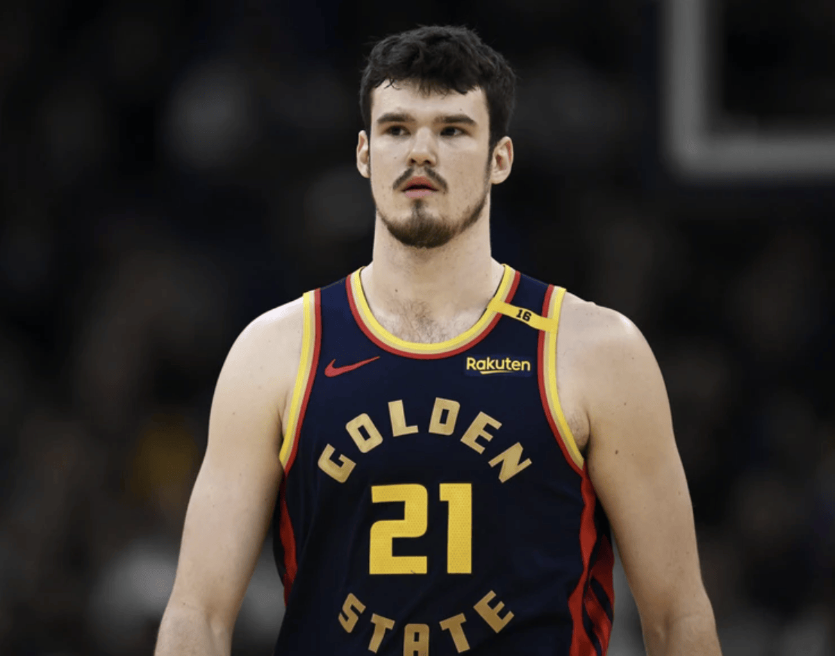 关于米兰体育：勇士队战术调整：科尔计划增加快速反击战术的信息