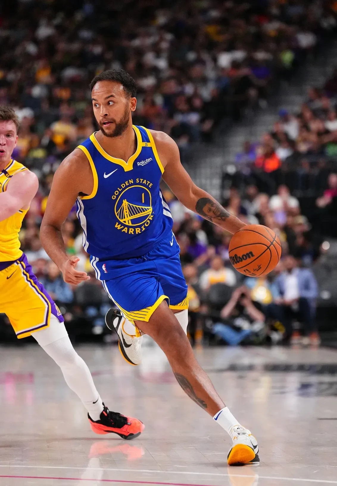 米兰体育:湖人队新赛季:席菲诺表示将提升组织能力 米兰体育:湖人队新赛季:席菲诺表示将提升组织能力