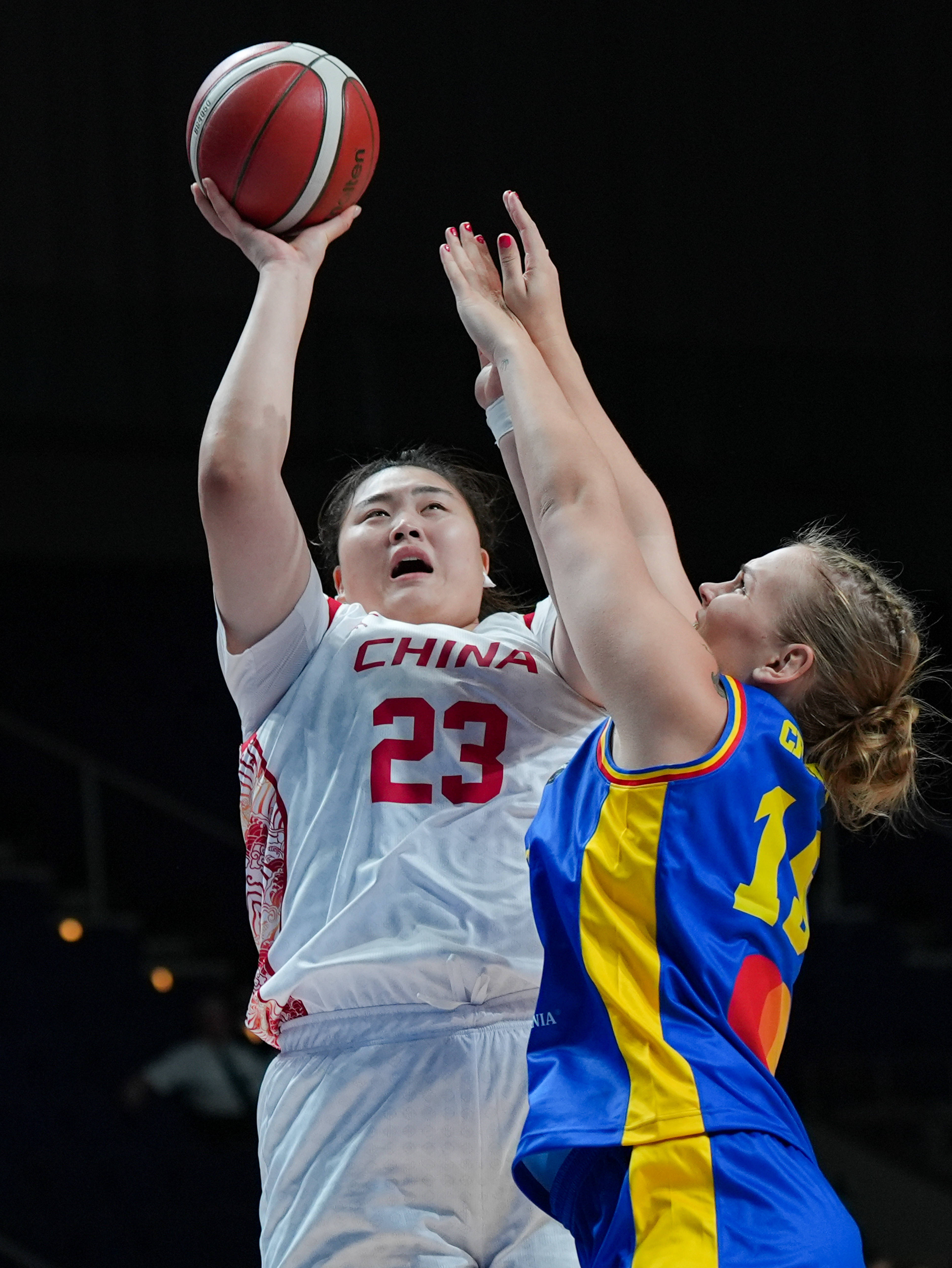 米兰体育：中国女篮，女篮精神是否已经过时？