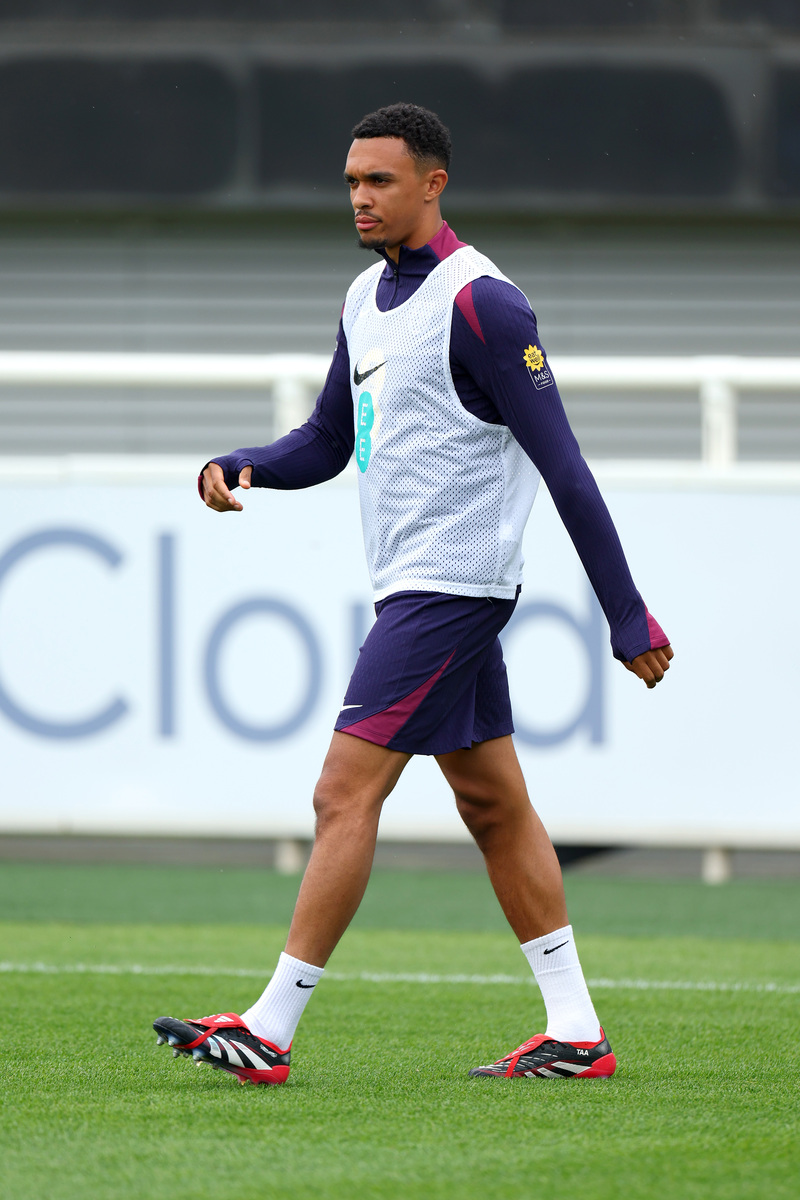 米兰体育:篮球球星的个人座驾选择:展现球星的个性和品味的简单介绍 米兰体育:篮球球星的个人座驾选择:展现球星的个性和品味的简单介绍