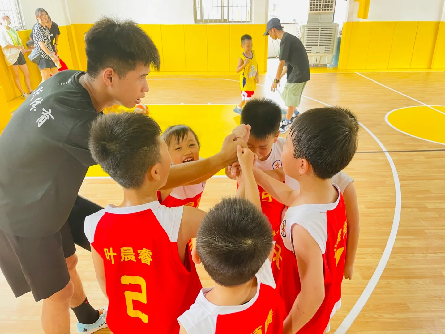 米兰体育：篮球训练营的心理辅导：如何帮助青少年球员克服心理障碍？的简单介绍