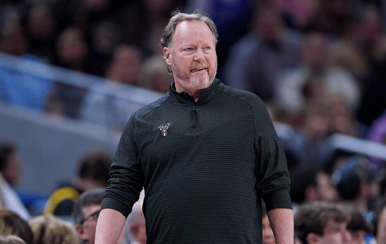 包含米兰体育：NBA联盟公布新赛季最佳教练预测：科尔能否再夺最佳？的词条
