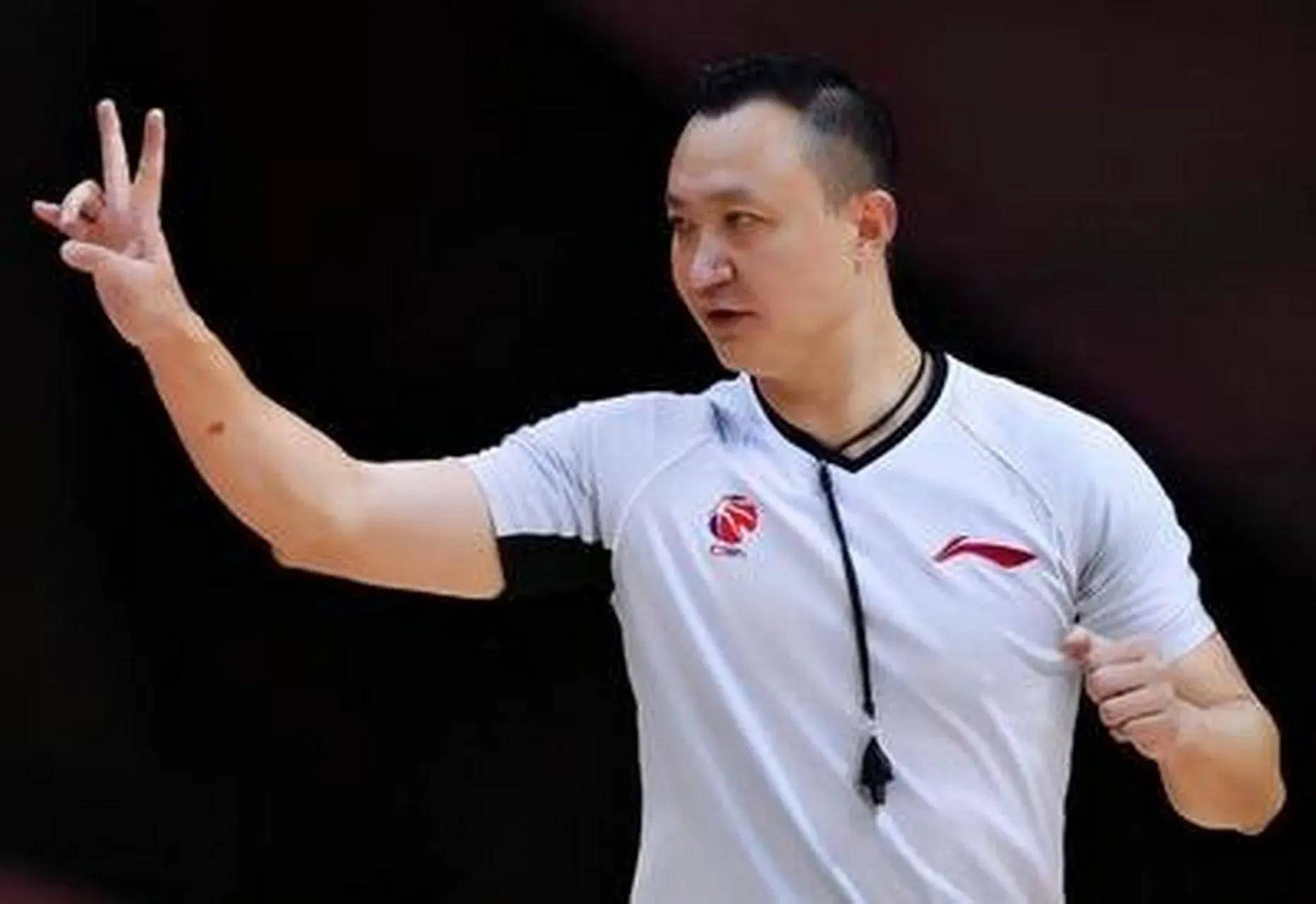 米兰体育：中国男篮历史上的争议判罚：回顾那些引发热议的瞬间的简单介绍