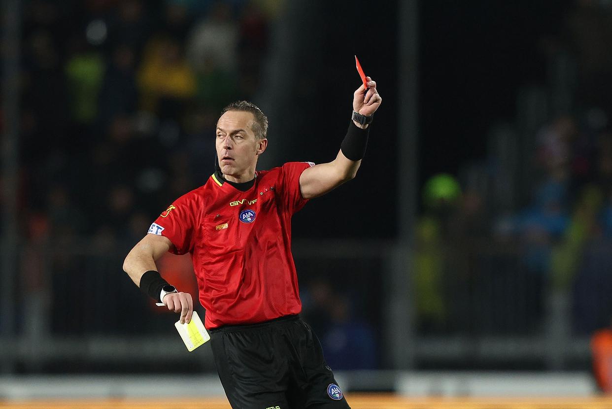 包含米兰体育：历届优秀教练的战术变革与影响的词条