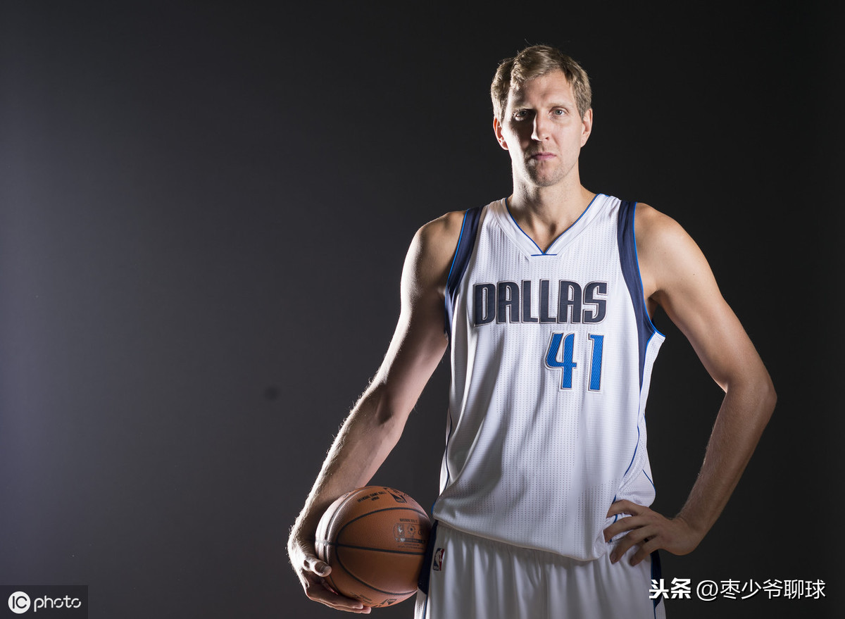 包含米兰体育：NBA球星自传：讲述诺维茨基的传奇生涯的词条
