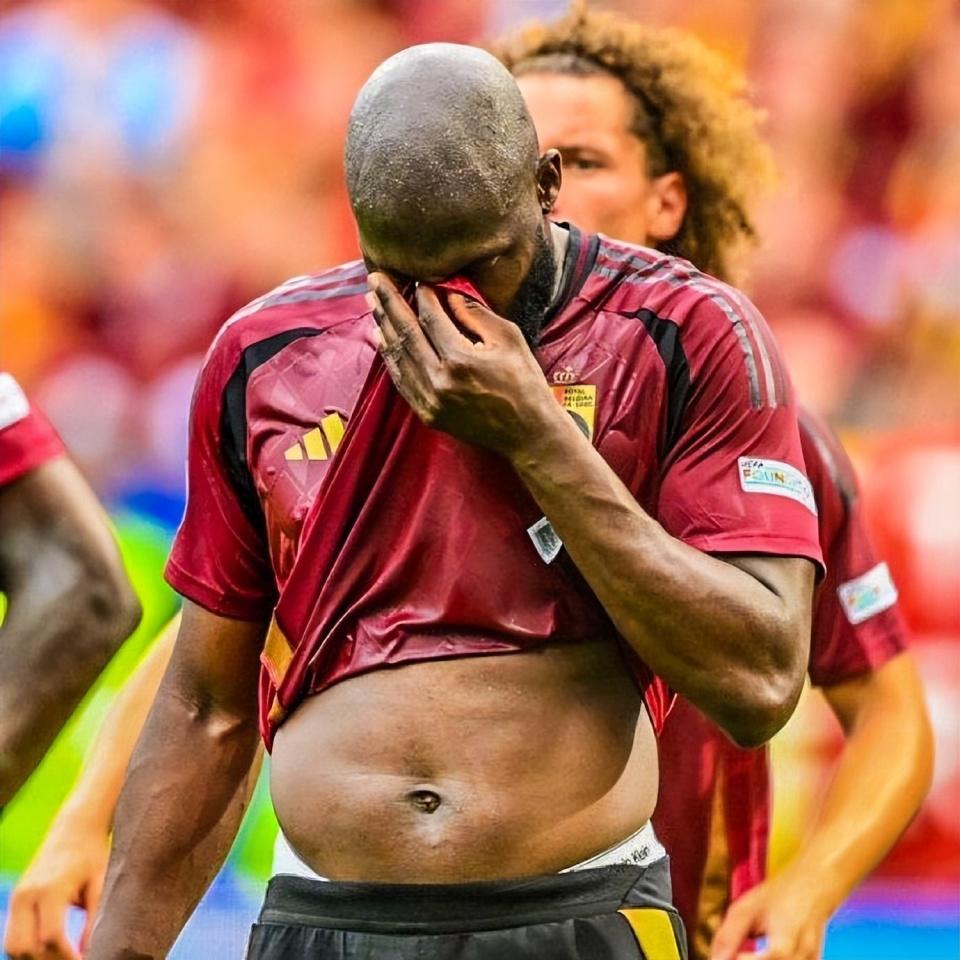 包含米兰体育：中超联赛揭幕战现“乌龙球”，球迷热议不断的词条