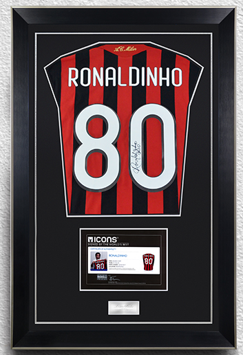 米兰体育:中国足球归化球员的社会融合与文化认同研究