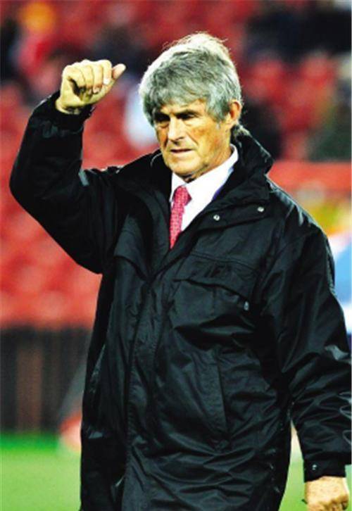 包含米兰体育：比赛中的决策：教练如何在关键时刻做选择的词条