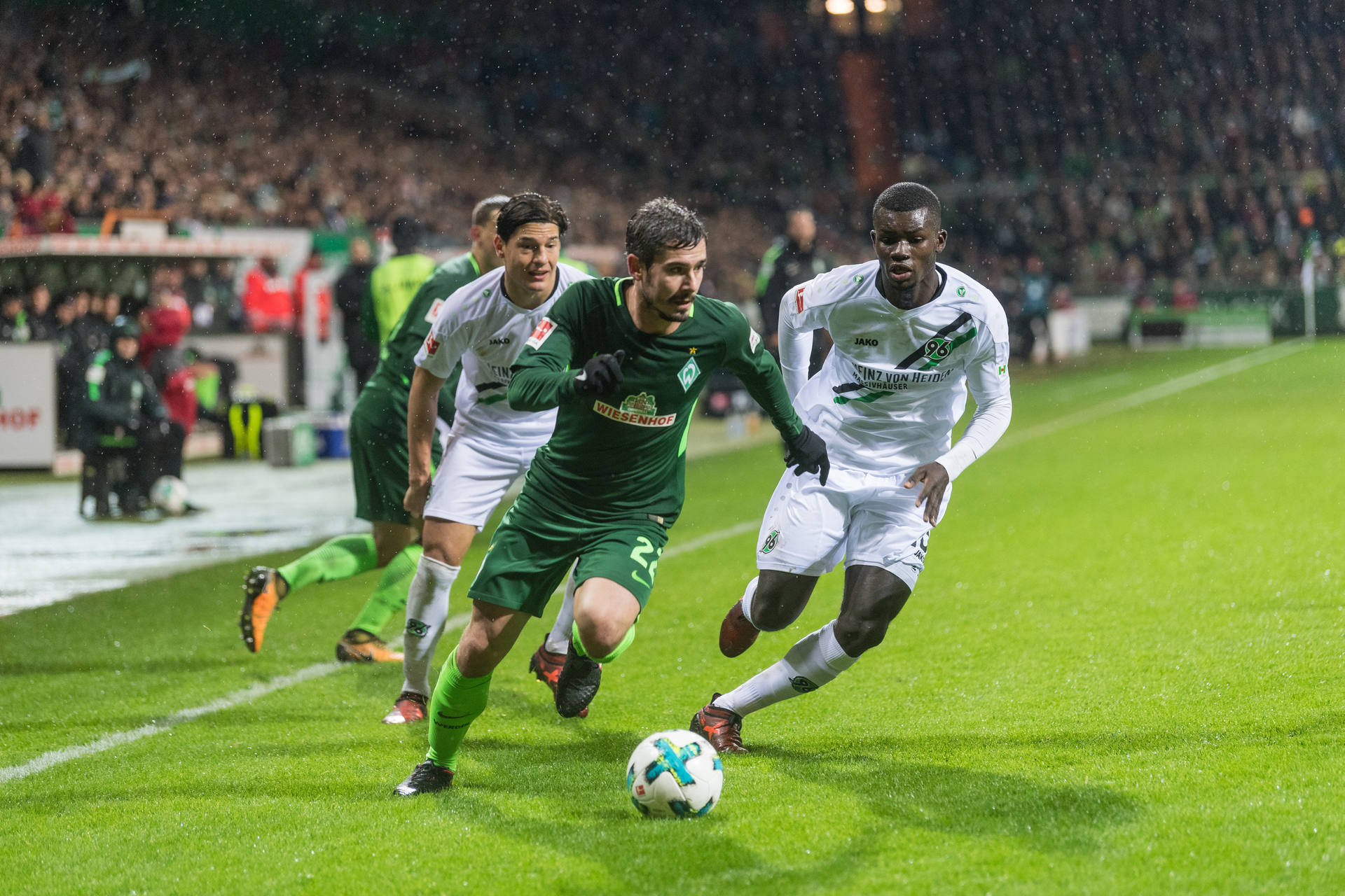 米兰体育：德甲不莱梅的进攻火力与战术调整的简单介绍