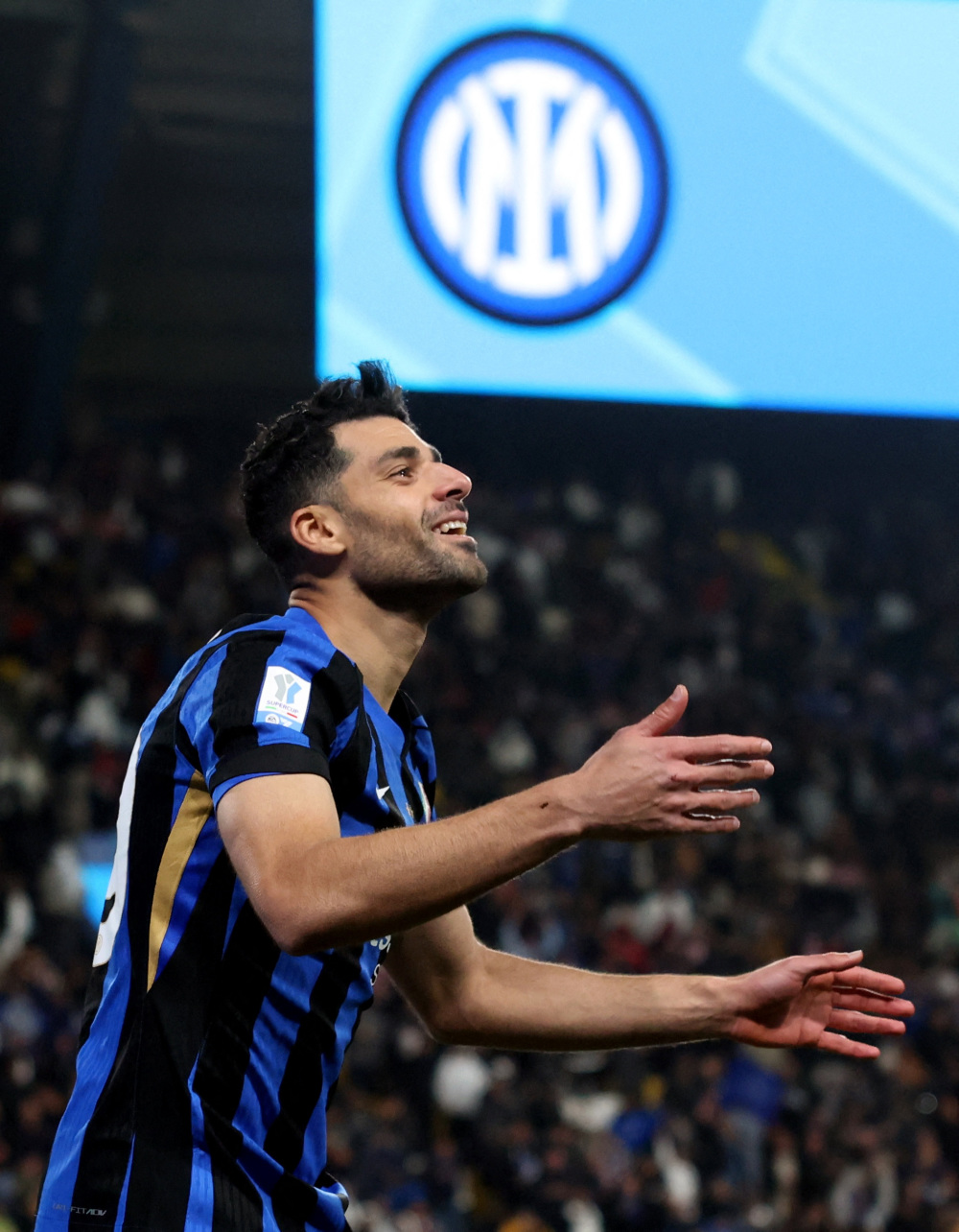 米兰体育:中超联赛裁判:执法水平提升与争议判罚减少的简单介绍 米兰体育:中超联赛裁判:执法水平提升与争议判罚减少的简单介绍