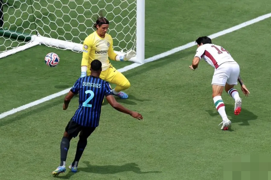 米兰体育:中国足球归化球员“集体摆烂”，球迷：这钱是“打了水漂”吗？的简单介绍