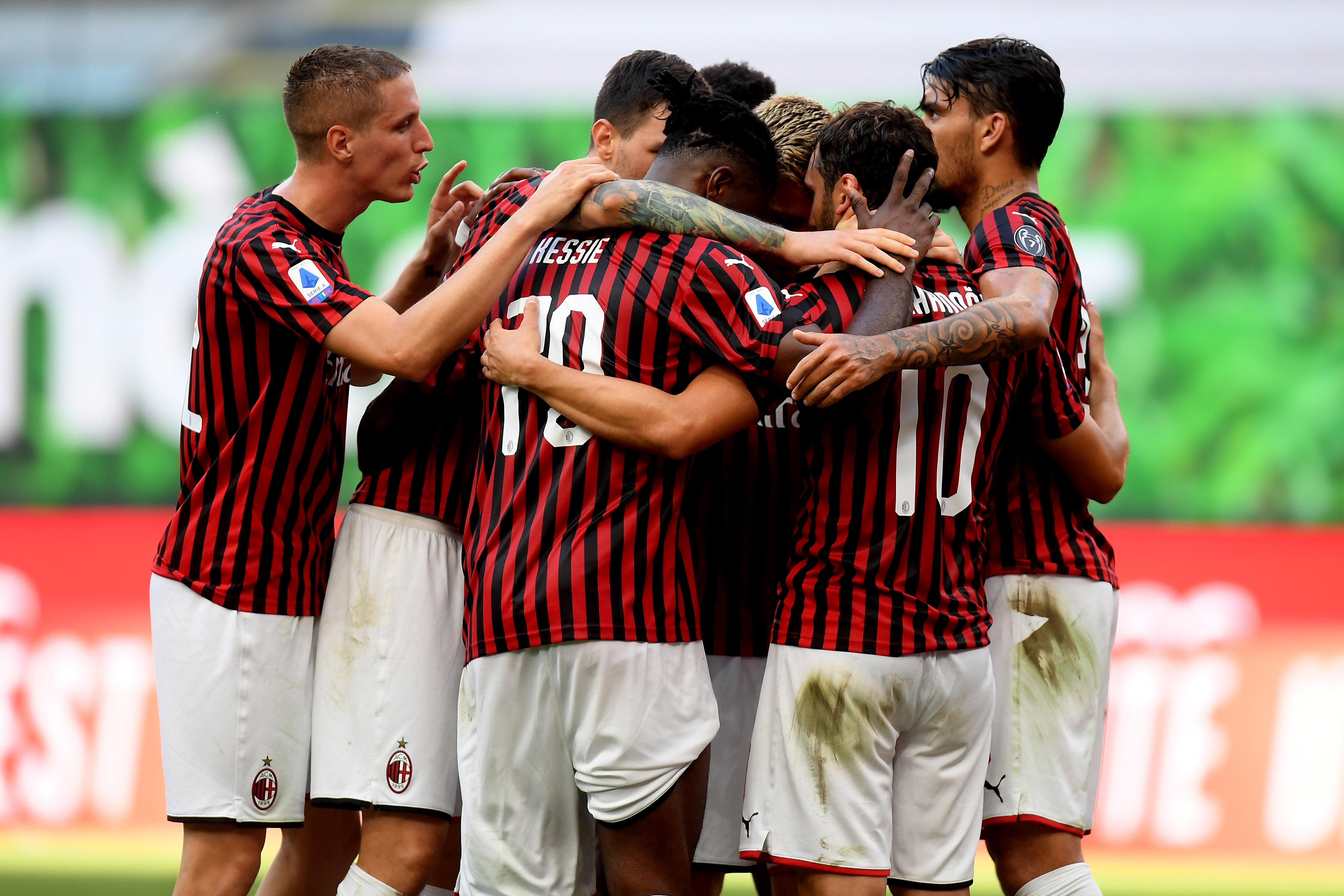 米兰体育:法甲的文化活动：足球与艺术的结合