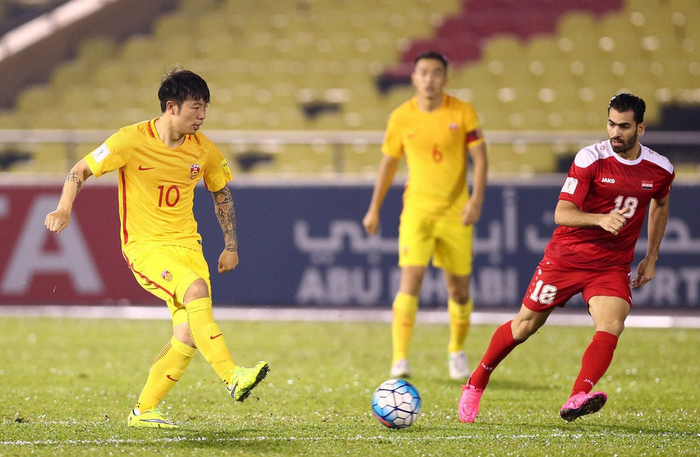 包含米兰体育:中国足球“青训10年规划”成“空头支票”？球迷：再等10年，中国足球还是没戏！的词条